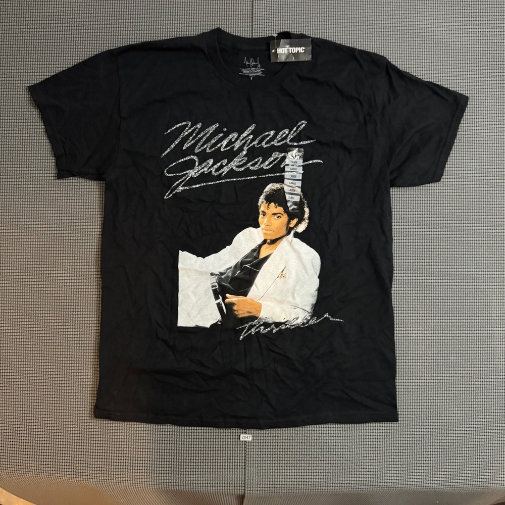 NWT Hot Topic Michael Jackson Thriller Glitter Graphic T-Shirt Black L